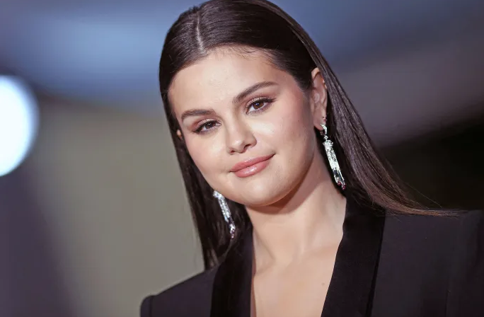 selena gomez biography